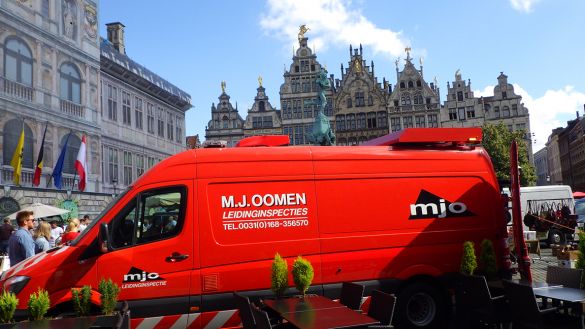M.J. Oomen in Antwerpen ruien 1